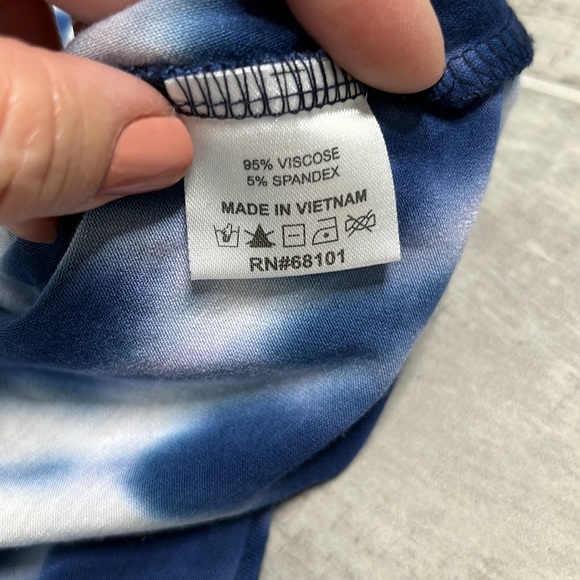 Tie Dye 3/4 length Sleeve Rhinestone Embellished Front Top - Picture 7 of 8